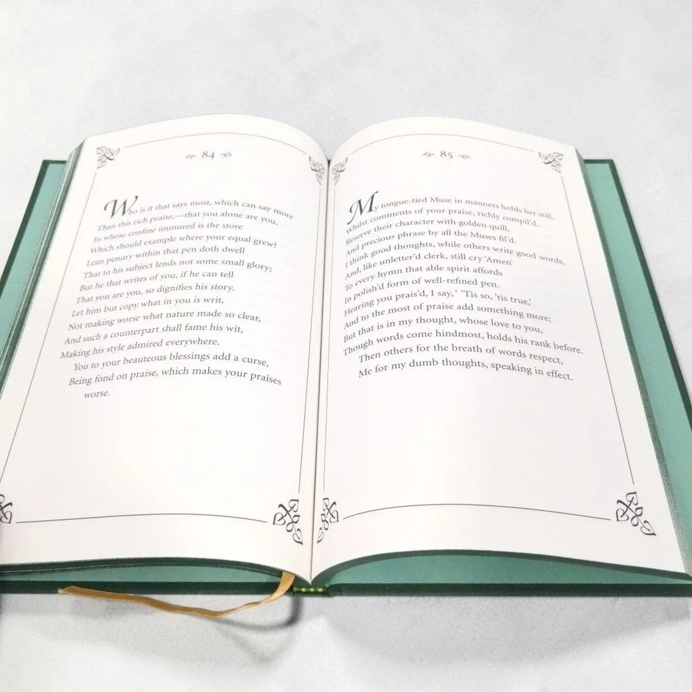 VTG Barnes & Noble The Sonnets William Shakespeare Hardcover Green Gold Y2K 2001